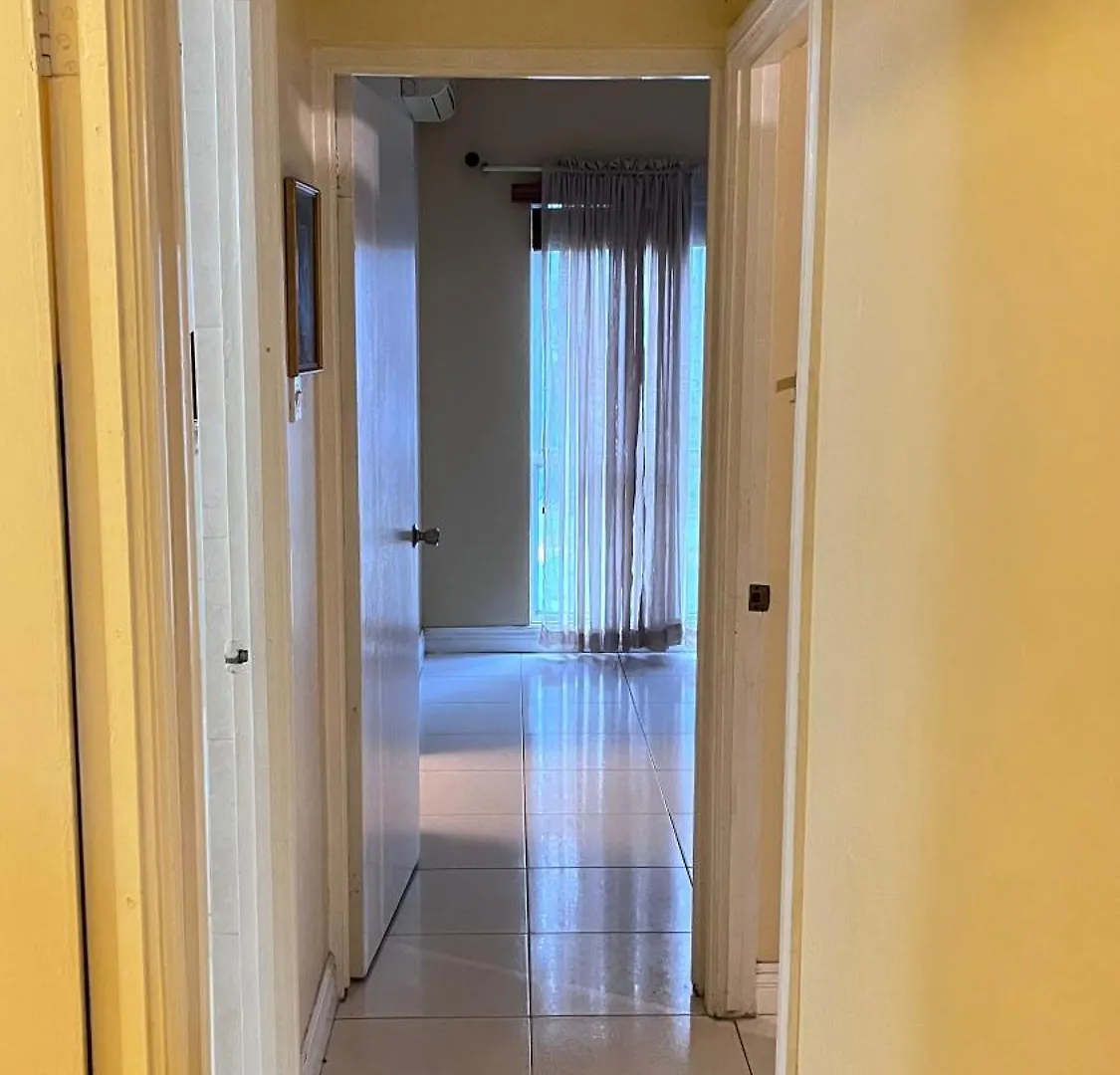 Gated Apt In Kingston Great Pool - Food And Fun Апартаменты